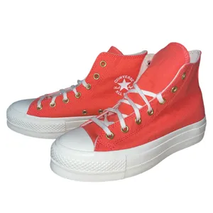 Converse Chuck Taylor All Star Lift Sneakers Size 8 thumbnail 2