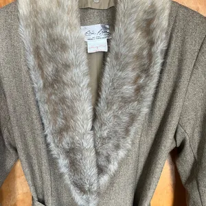Vintage Eric Ryan Full‎ Length Trench Like Coat With Detachable Fur Collar Large thumbnail 2