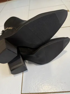 Universal Thread Black Pointed-Toe Ankle Boots, Size 6.5 — New with Tags thumbnail 5