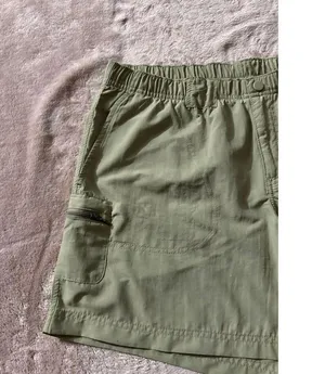Columbia Women's Green Omni Shield Short Court Nylon Shorts Size M‎ thumbnail 2