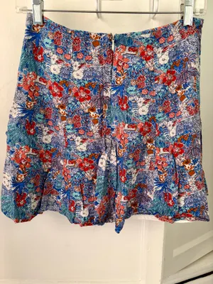 Forever 21 Floral Skirt in Blue, Red & White Size Small thumbnail 8