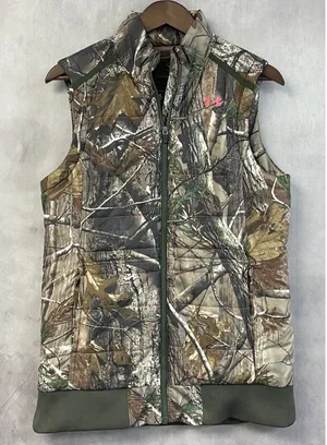 Under Armour Women Realtree Camo Puffer Vest Size M Outdoor Utility Nature Woods thumbnail 1