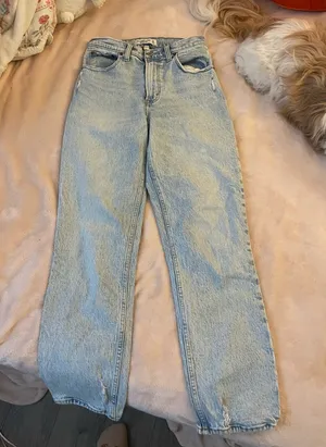 Abercrombie High-Rise Jeans Straight Curve Love thumbnail 1