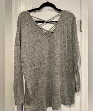 Garage Gray Heather Long Sleeve Open Back V Neck Knit Pullover Size Large thumbnail 1