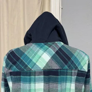 Legendary Whitetails Womens Green Plaid Hooded Flannel Shirt Large 6578 Shacket‎ thumbnail 5