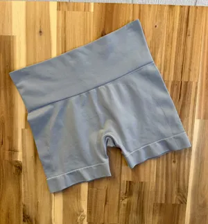 SET Active Blue Seamless Biker Shorts – Size Medium thumbnail 1