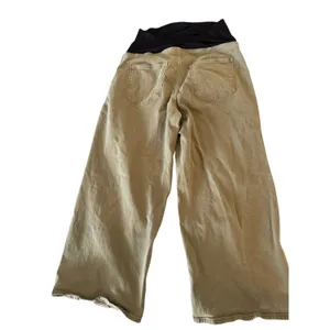 Isabel by Ingrid & Isabel Maternity Bundle Size 14 Wide Leg Pant and Denim Short thumbnail 9