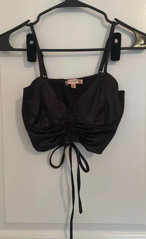 Peach Puff Crop Top Black thumbnail 1