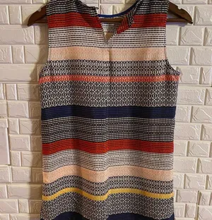 Vince Camuto short sleeve woman’s blouse xs f thumbnail 1