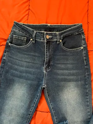 Shein Dark Wash High-Waisted Flare Jeans thumbnail 3