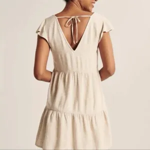 Abercrombie & Fitch Beige Lined Tiered V-Neck Pocket Dress Linen Blend Size S thumbnail 2