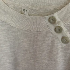 We The Free Free People Long Sleeve Top Womens L Cream Button Detail‎ Slouchy thumbnail 6