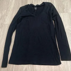 aerie Black V-Neck Long Sleeve Pocket Tee thumbnail 1