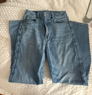 American Eagle Jeans thumbnail 1