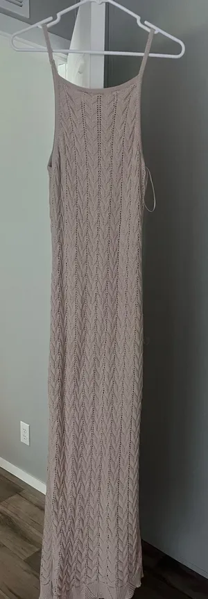 Dress thumbnail 1