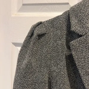 A New Day Womens Black White Tweed Puffed Shoulder Single Button Blazer Size 14 thumbnail 2