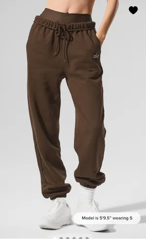 Alo Yoga Sweatpants thumbnail 1