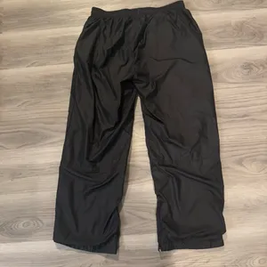 Nike Women’s Large Black Lined Windbreaker Athletic Pants thumbnail 4