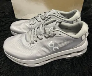 ON CLOUDZONE alloy Rock athletic training running shoes sneakers women’s 8.5 new thumbnail 1