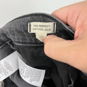 Madewell Size 25 Black Perfect Vintage Jeans Straight Tapered 90s Mom Jeans thumbnail 7