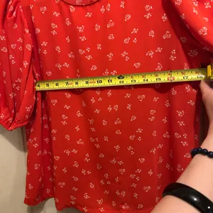 Elodie Red Puff Sleeve Boxy Blouse with small white floral print - size medium thumbnail 5