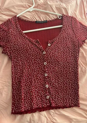Brandy Melville Top thumbnail 1