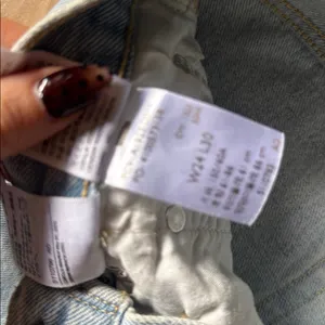 Levi's 90s Light Blue Women's Jeans thumbnail 3