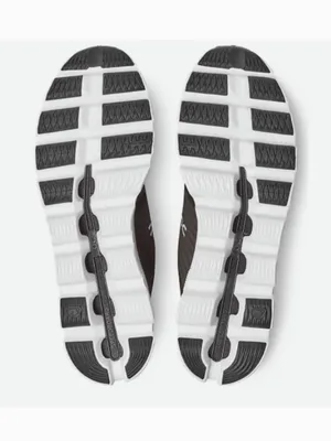 On Cloudswift in black, women's size 9 Black thumbnail 8