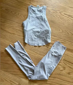 Victoria's Secret Light purple leggings and tank set thumbnail 1
