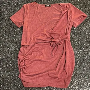 Women’s Molliya Red Tie Front Short Sleeve Medium Maternity Top Shirt thumbnail 1