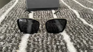 Privé Revaux Sunglasses Black thumbnail 3