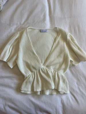 White Urban Outfitters Top thumbnail 1