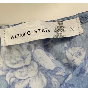 Altar'd State Blue Floral Maxi Dress Short Flutter Sleeve Tie‎ Front Womens S thumbnail 4