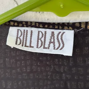 Bill Blass Coverup thumbnail 3
