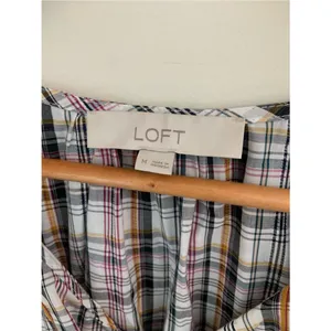 LOFT Multicolor Plaid Ruffle Collar V-Neck Button-Up Long Sleeve Top Preppy M thumbnail 3