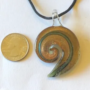 Green & Gold Shimmer Glass Pendant Necklace Vintage Boho thumbnail 3