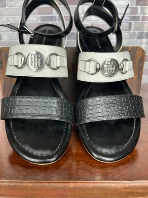 Tommy Hilfiger women's black and white flat sandals thumbnail 6