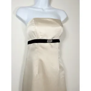 NEW White House Black Market Ivory and Black Strapless Fitted Dress Size 6 thumbnail 2