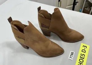 Womans Excellent Slip On Ankle Booties Size 6 Tan Block Heel Pointed Toe thumbnail 1