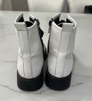 White Doc Martin Boots Size 6.5 thumbnail 3