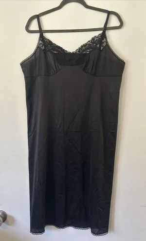 Vintage Black Lace Trim Full Slip Dress Sleeveless Mid Length Lingerie Nightgown thumbnail 1