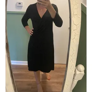 Tommy Bahama Black Faux Wrap Midi Dress 3/4 Sleeve Women’s Size Small thumbnail 8