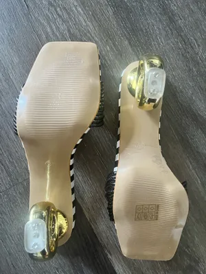 Black and White Striped low gold abstract heel thumbnail 3