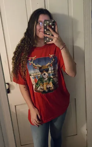 reindeer on beach Tshirt Size XXL thumbnail 1