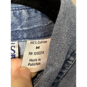 Snowman Jean Shirt Endless Design Women’s Medium Winter Tree Blue Button Down thumbnail 4