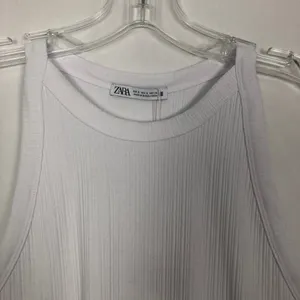 NWT ZARA White Ribbed Crop Top Size Small thumbnail 4