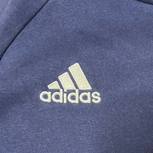 M Adidas Navy Fleece Hoodie Pullover With White Accents Athletic Athleisure thumbnail 5