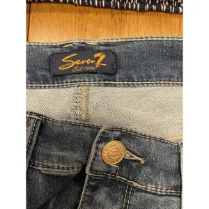Seven7 Seven For All Mankind Jeans Women's Size 8 Cropped Girlfriend Capri Stretch thumbnail 4