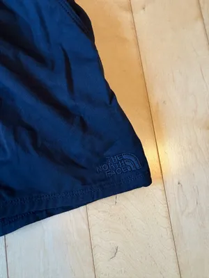North Face Shorts thumbnail 3