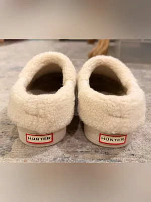 Hunter Cozy Cream Faux Shearling Slip-On Clogs thumbnail 9